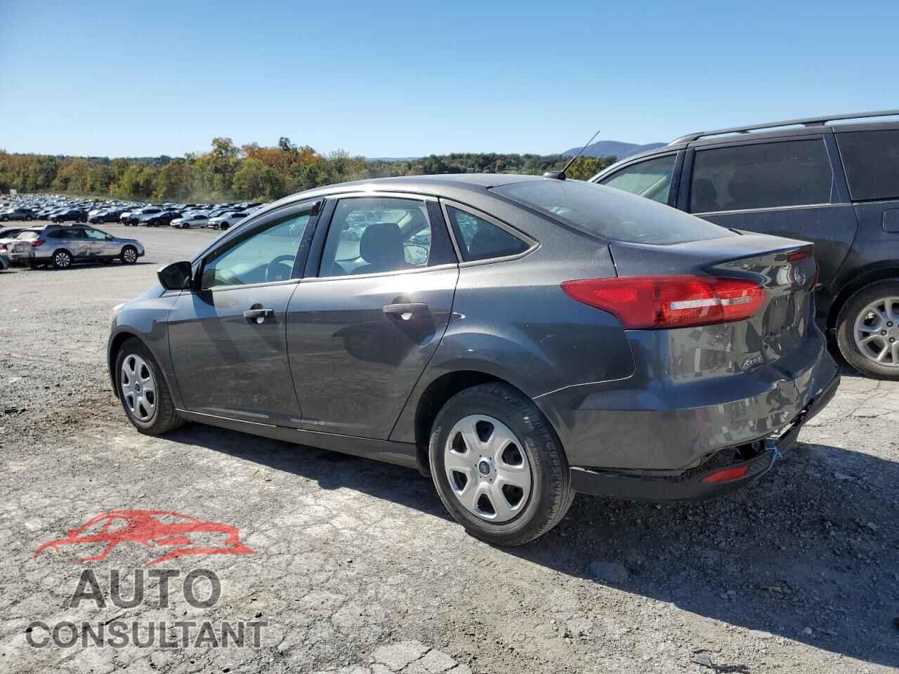 FORD FOCUS 2017 - 1FADP3E27HL218624
