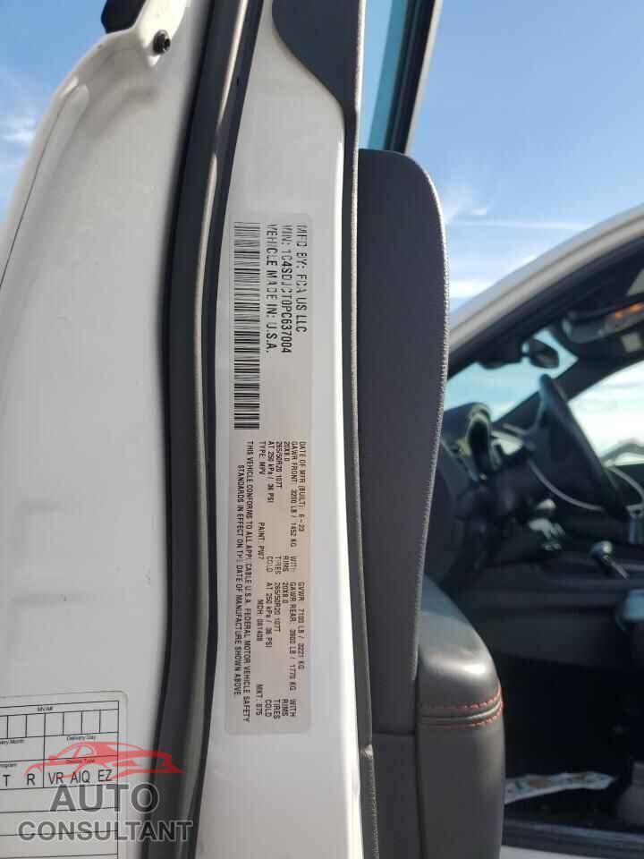 DODGE DURANGO 2023 - 1C4SDJCT0PC637004