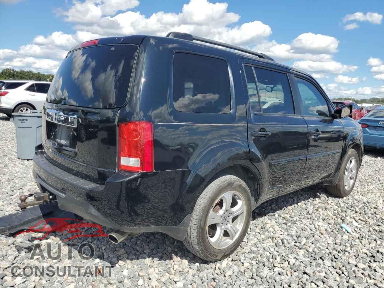 HONDA PILOT 2015 - 5FNYF3H56FB024008