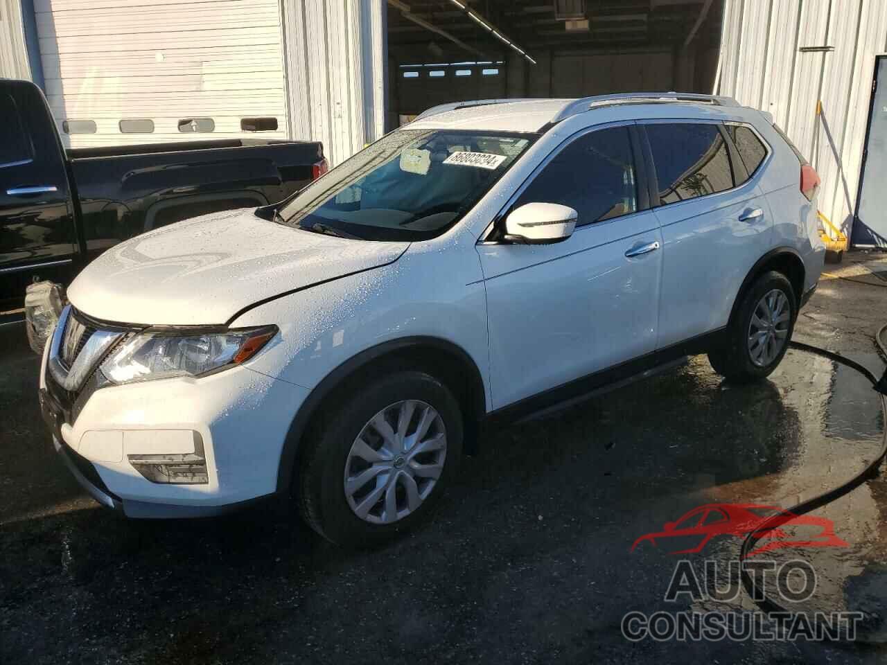 NISSAN ROGUE 2017 - 5N1AT2MT7HC843193