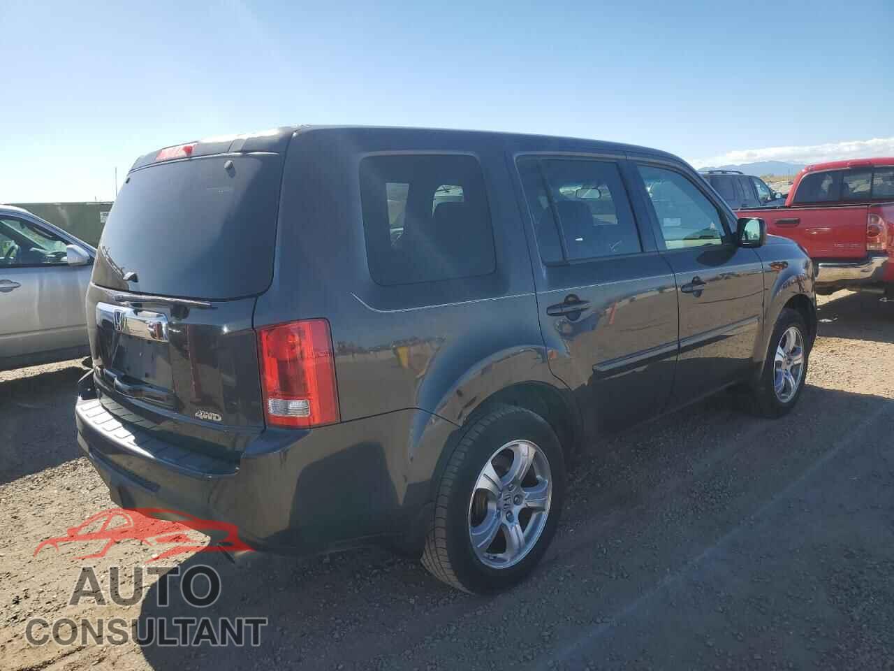 HONDA PILOT 2013 - 5FNYF4H47DB074359