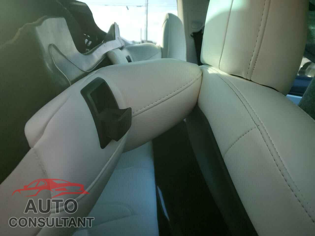 TESLA MODEL 3 2021 - 5YJ3E1EA9MF853381