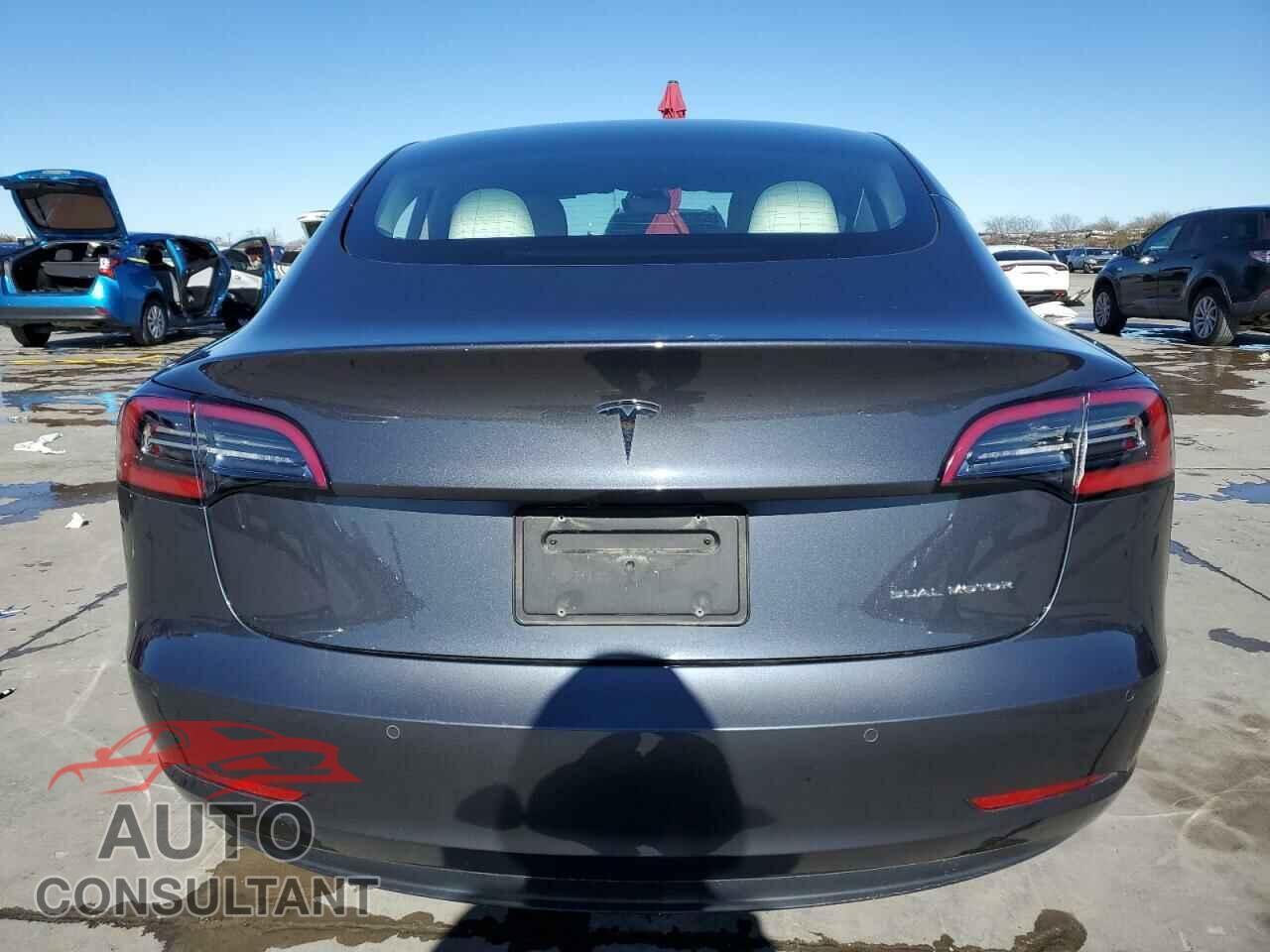TESLA MODEL 3 2021 - 5YJ3E1EB2MF980711