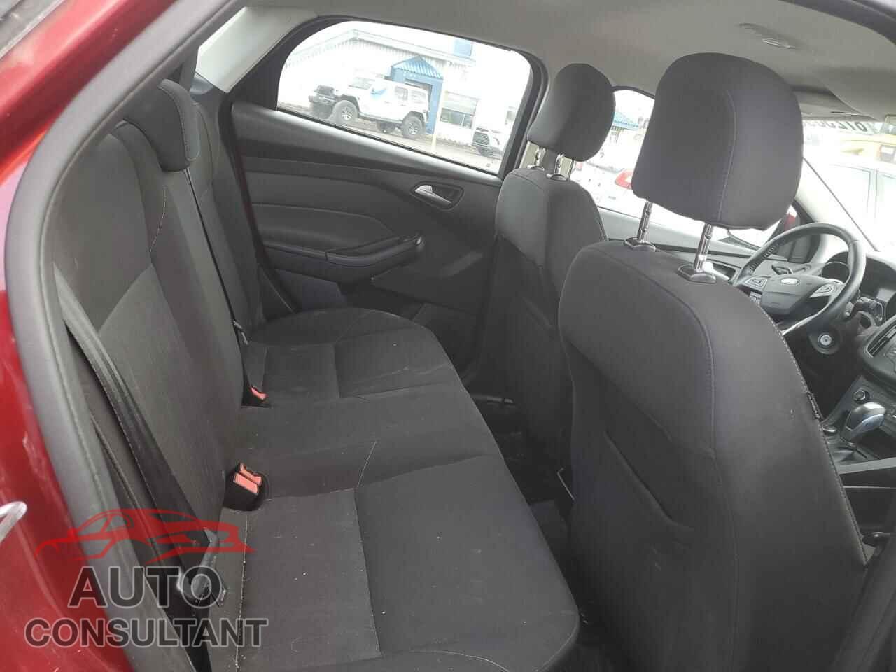 FORD FOCUS 2016 - 1FADP3F24GL209974