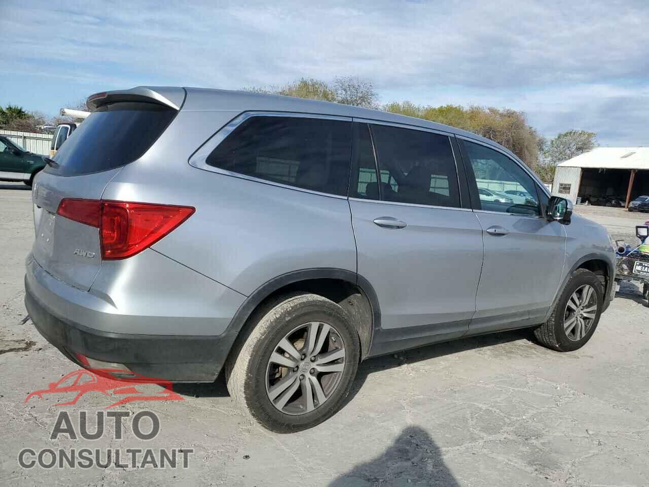 HONDA PILOT 2017 - 5FNYF6H58HB103605