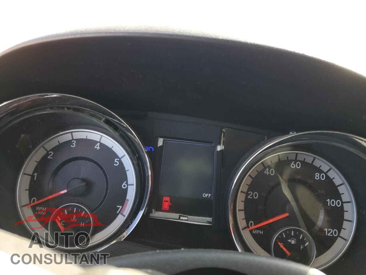 DODGE CARAVAN 2011 - 2D4RN5DGXBR743726