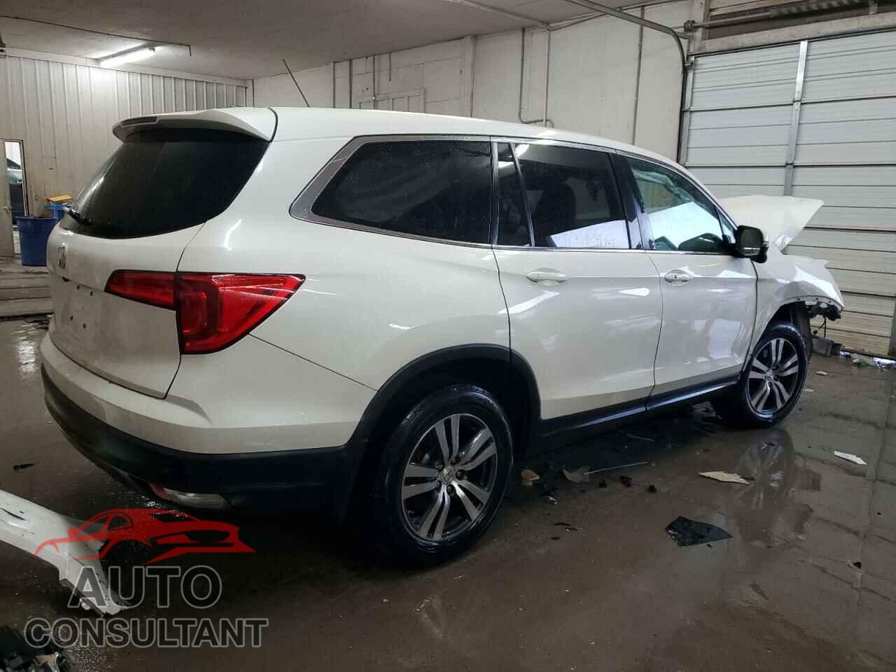 HONDA PILOT 2017 - 5FNYF5H57HB027823