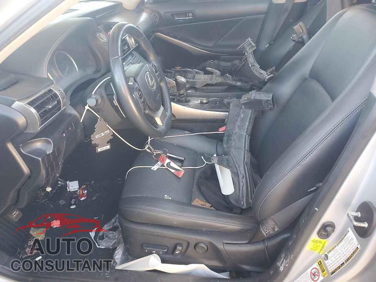 LEXUS IS 2015 - JTHBF1D20F5058225
