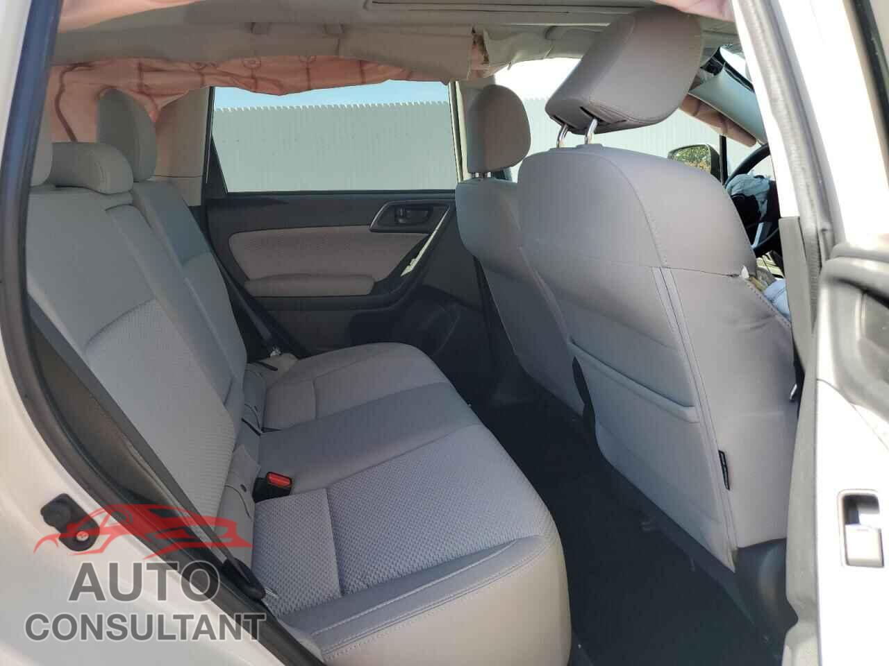 SUBARU FORESTER 2017 - JF2SJAEC5HH458064