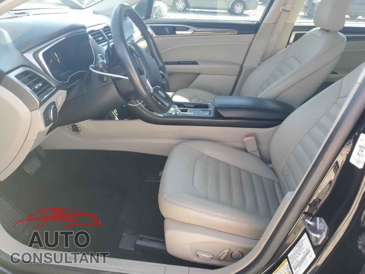 FORD FUSION 2019 - 3FA6P0CD0KR237701