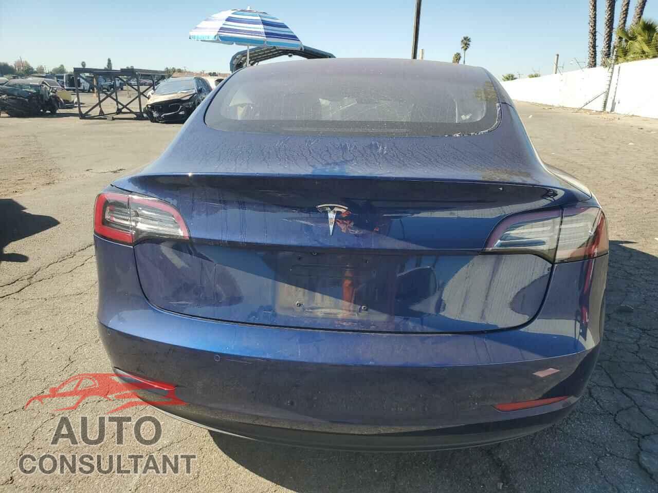 TESLA MODEL 3 2018 - 5YJ3E1EA7JF010503