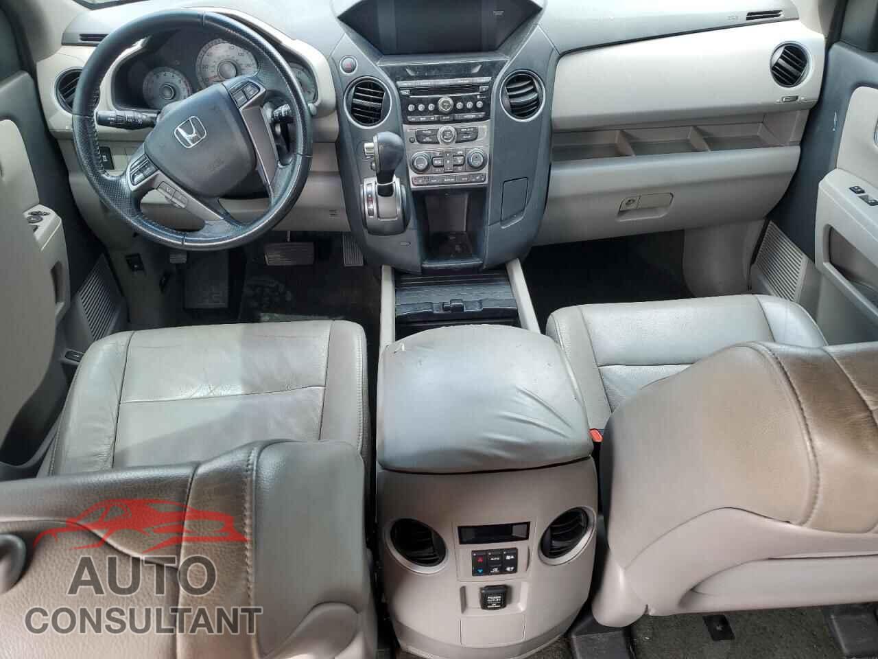 HONDA PILOT 2015 - 5FNYF3H58FB010367