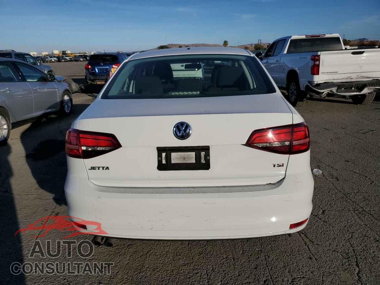 VOLKSWAGEN JETTA 2017 - 3VW2B7AJ3HM370383