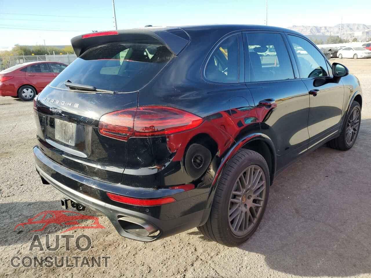 PORSCHE CAYENNE 2017 - WP1AA2A24HKA86280