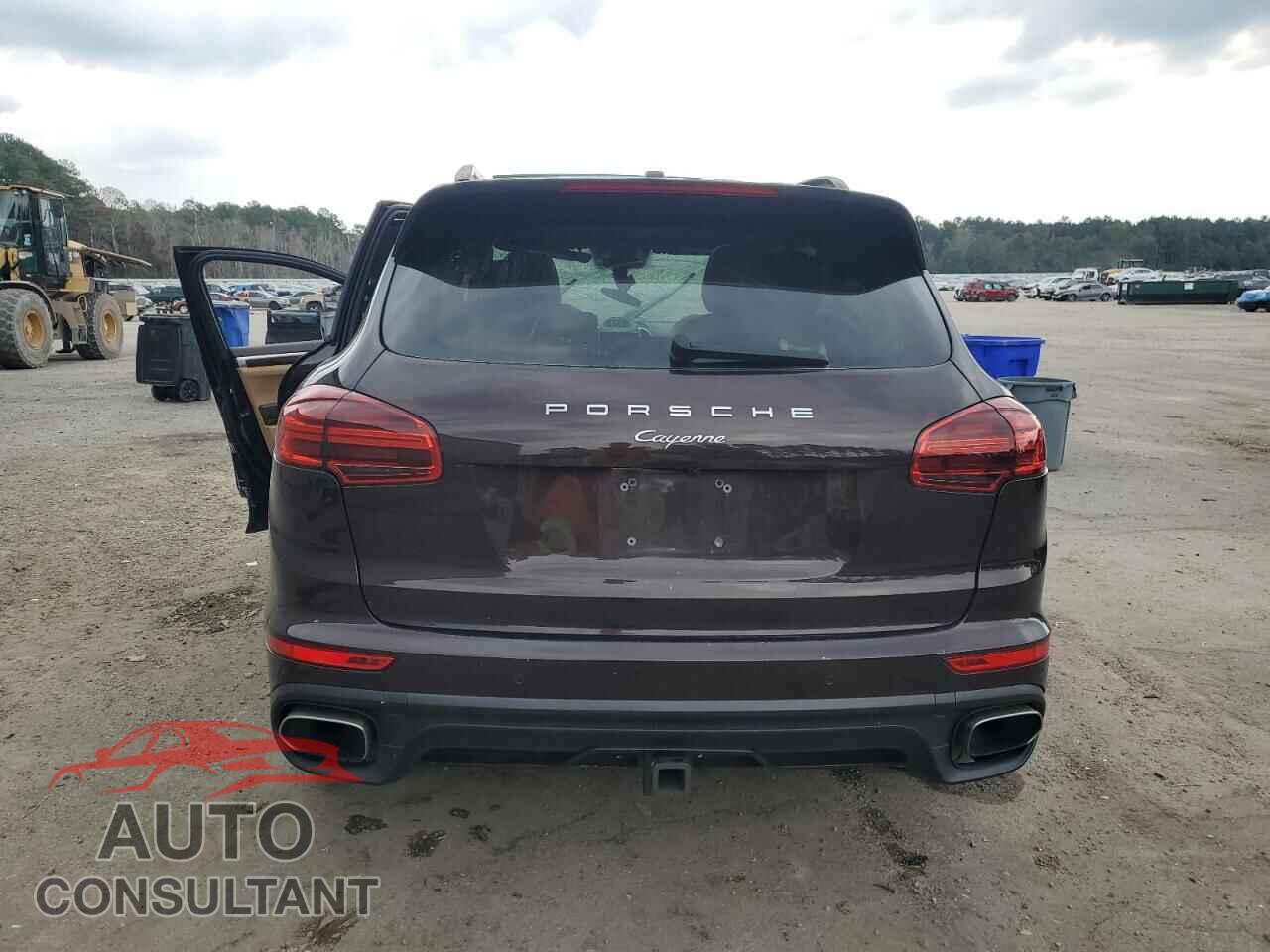 PORSCHE CAYENNE 2017 - WP1AA2A22HKA84964