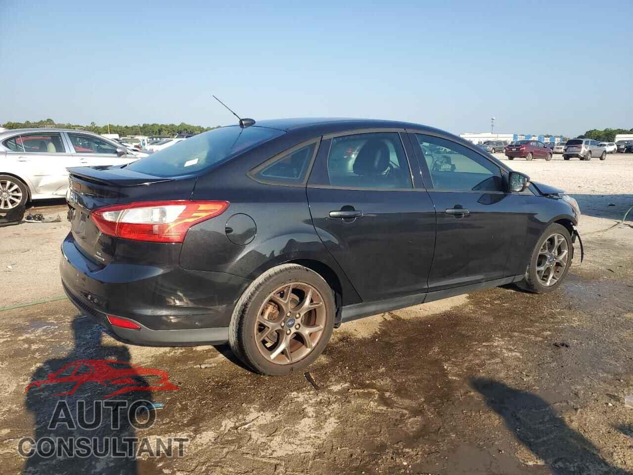 FORD FOCUS 2013 - 1FADP3F26DL259996