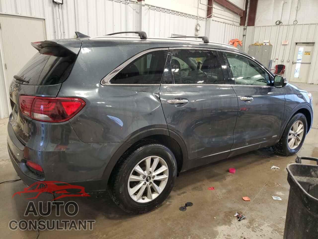 KIA SORENTO 2019 - 5XYPGDA32KG600056