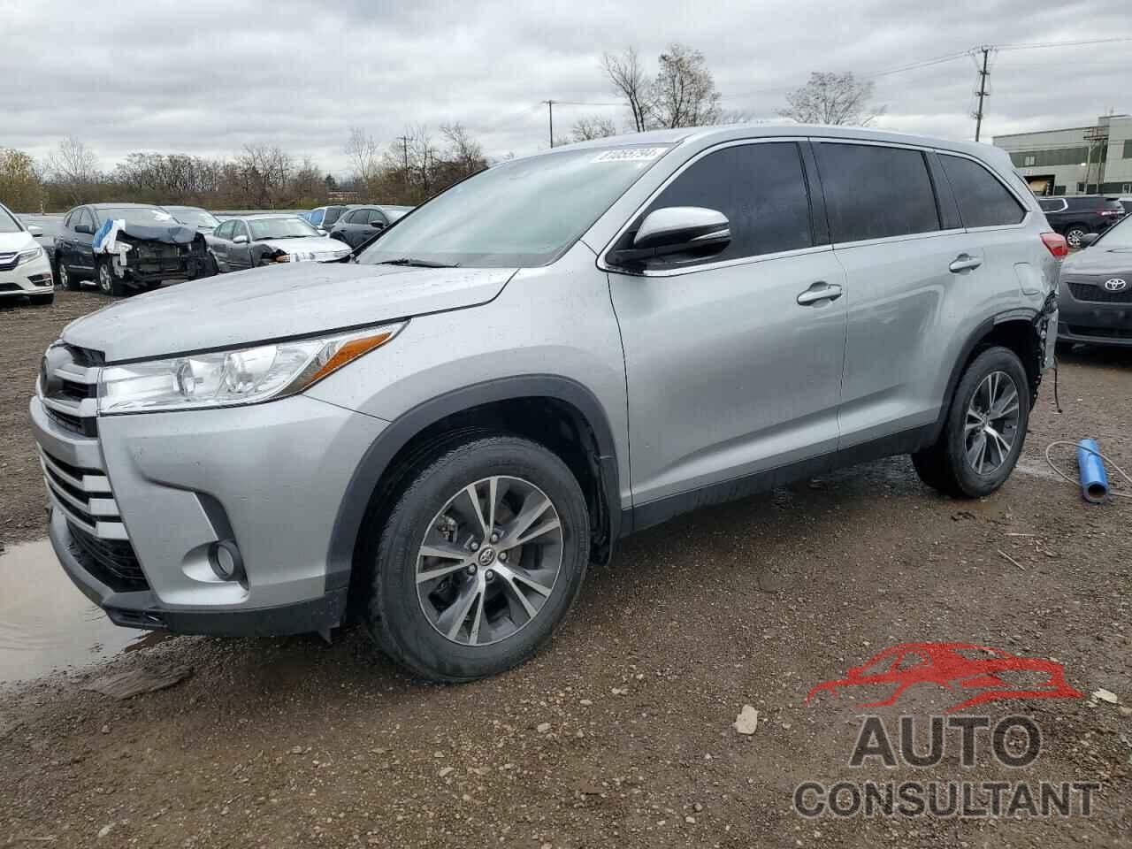 TOYOTA HIGHLANDER 2019 - 5TDBZRFH9KS975483