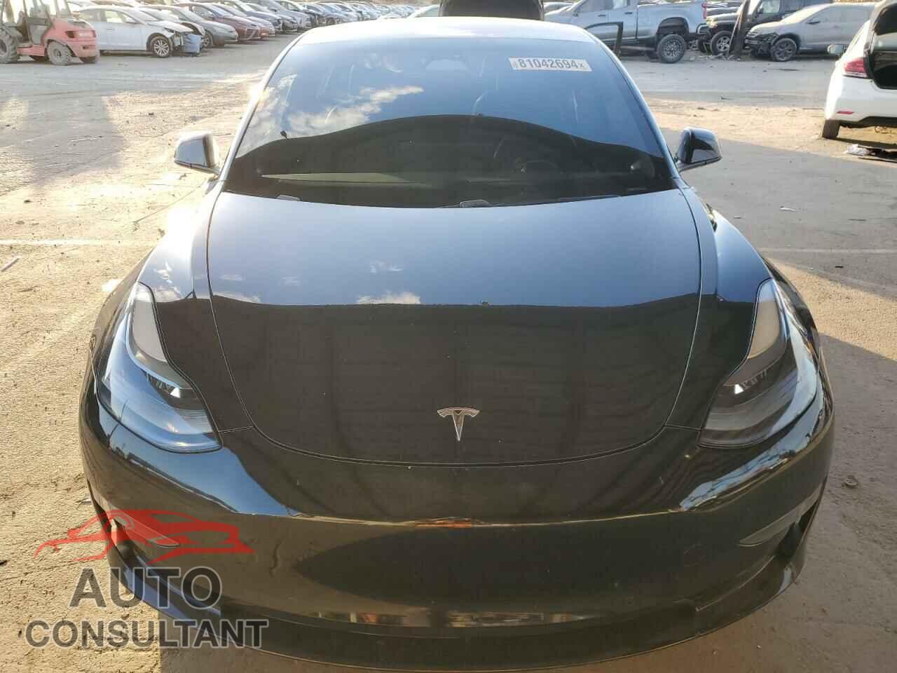 TESLA MODEL 3 2021 - 5YJ3E1EBXMF939100