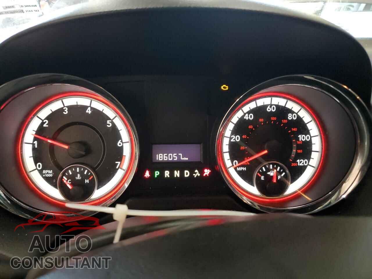 DODGE CARAVAN 2013 - 2C4RDGBG9DR769011