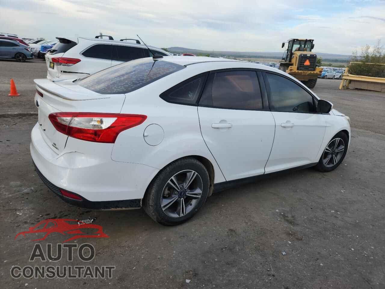 FORD FOCUS 2014 - 1FADP3F27EL414122
