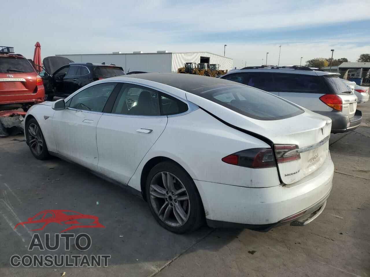 TESLA MODEL S 2013 - 5YJSA1CN3DFP27546