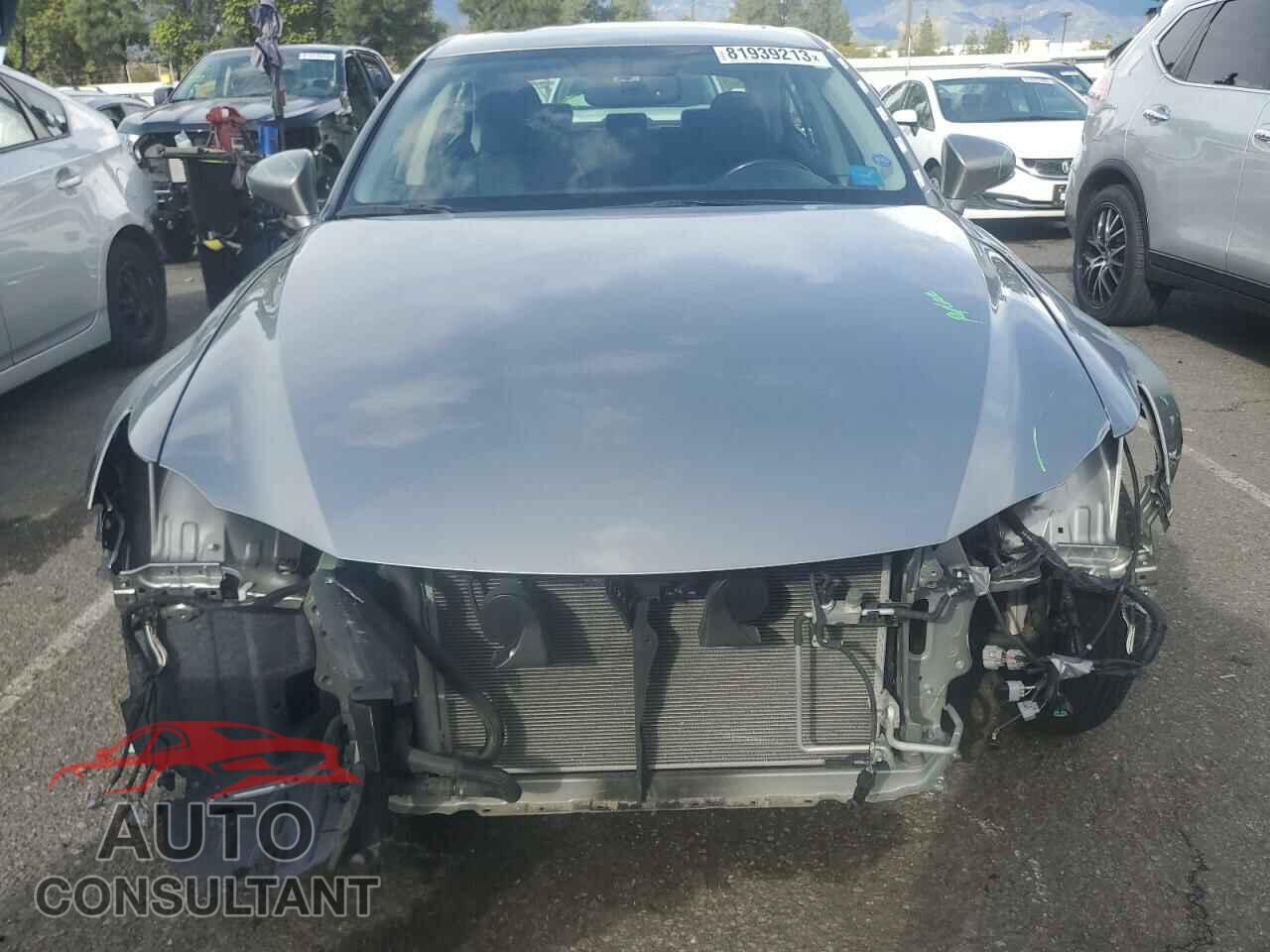 LEXUS IS 2016 - JTHBA1D24G5012073