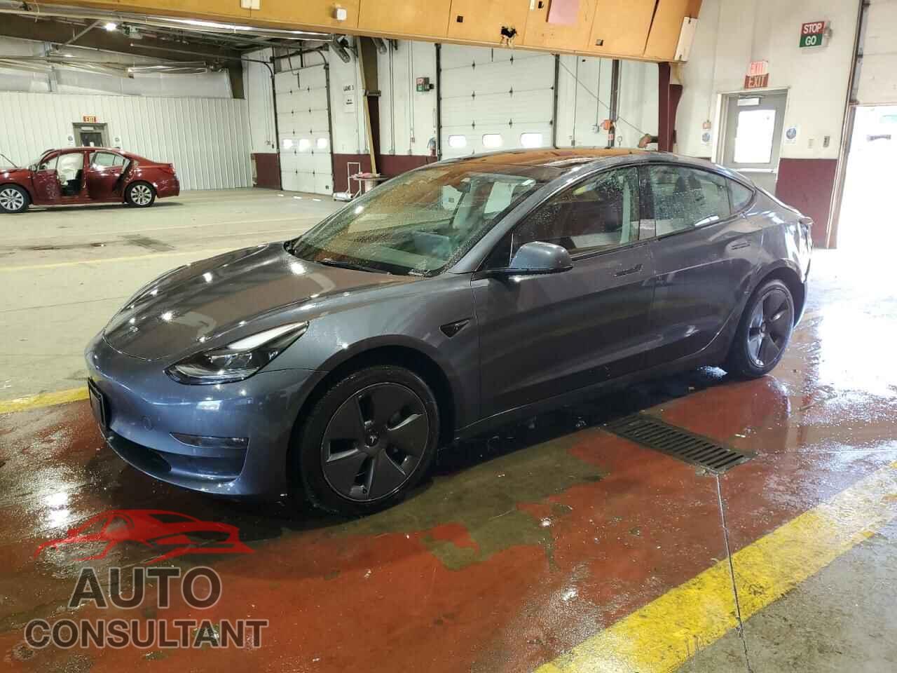 TESLA MODEL 3 2022 - 5YJ3E1EA0NF372145