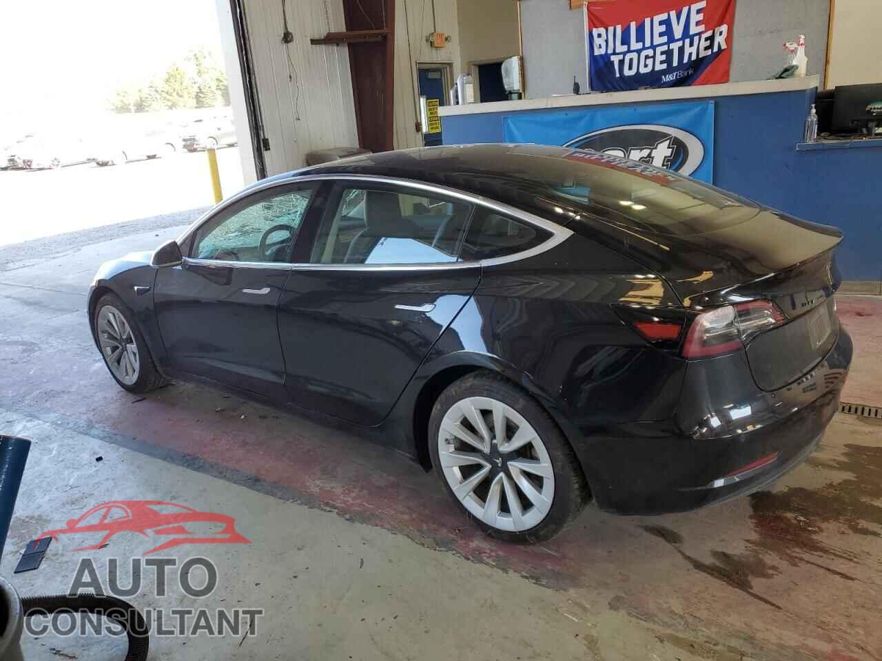 TESLA MODEL 3 2018 - 5YJ3E1EBXJF071630