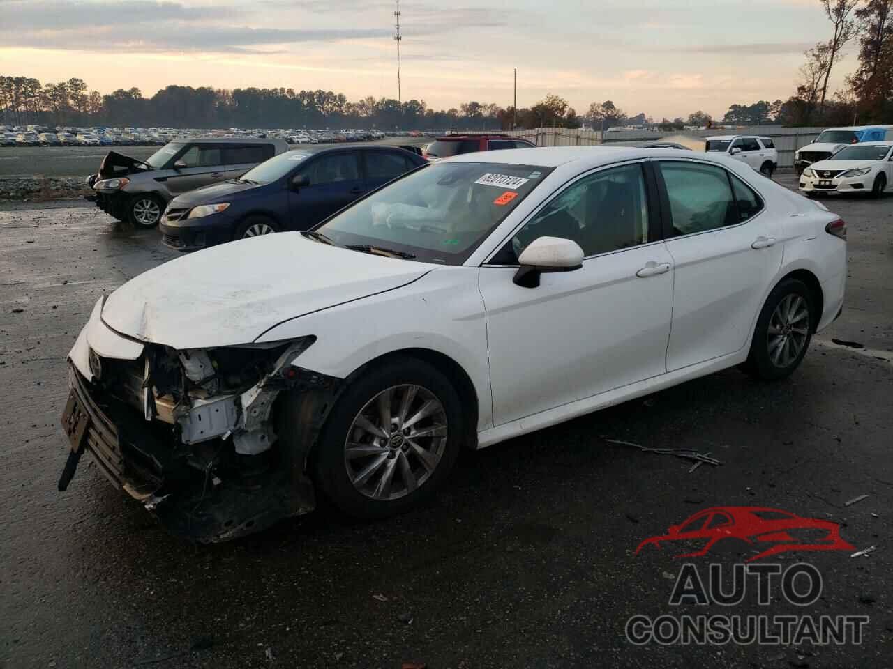 TOYOTA CAMRY 2021 - 4T1C11AK0MU444053