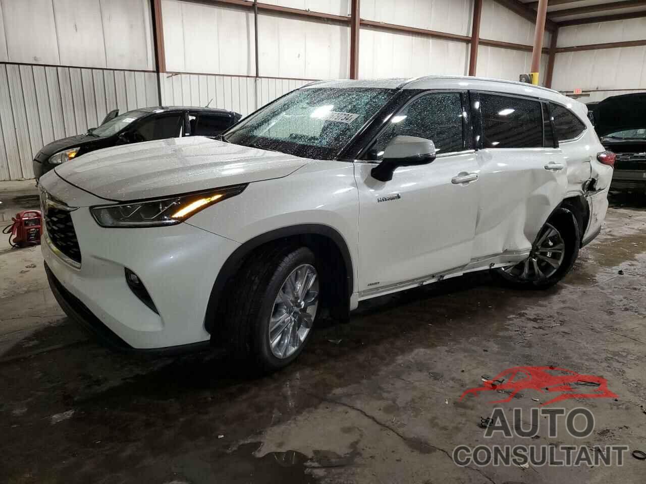 TOYOTA HIGHLANDER 2021 - 5TDDBRCH0MS519070