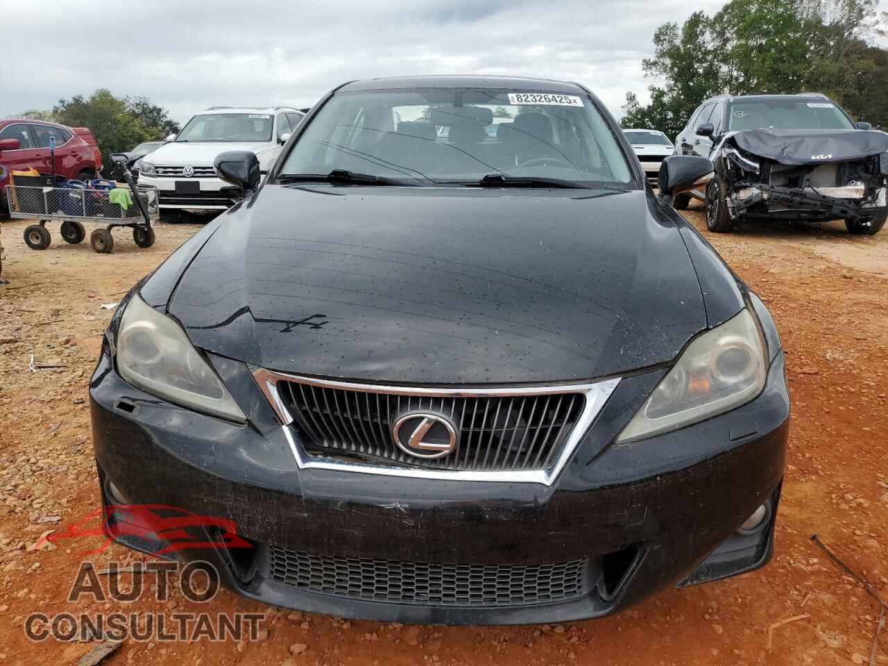 LEXUS IS 2011 - JTHBE5C29B5026220