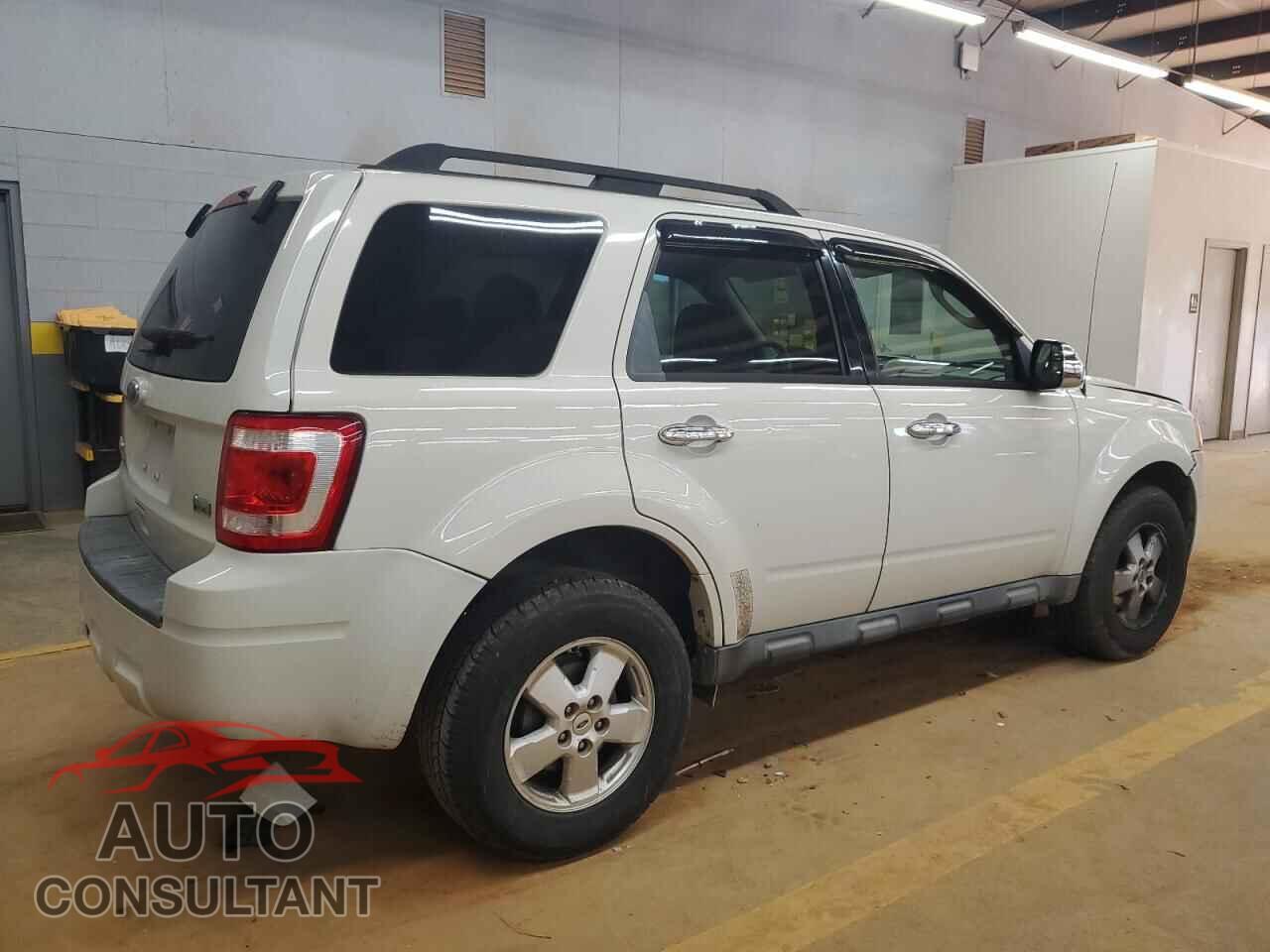 FORD ESCAPE 2011 - 1FMCU0D76BKA25335