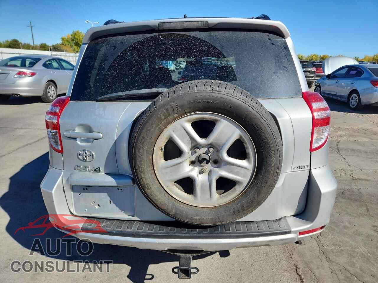 TOYOTA RAV4 2011 - 2T3BF4DV6BW082741