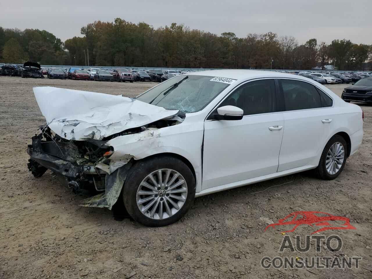 VOLKSWAGEN PASSAT 2013 - 1VWBH7A34DC151637