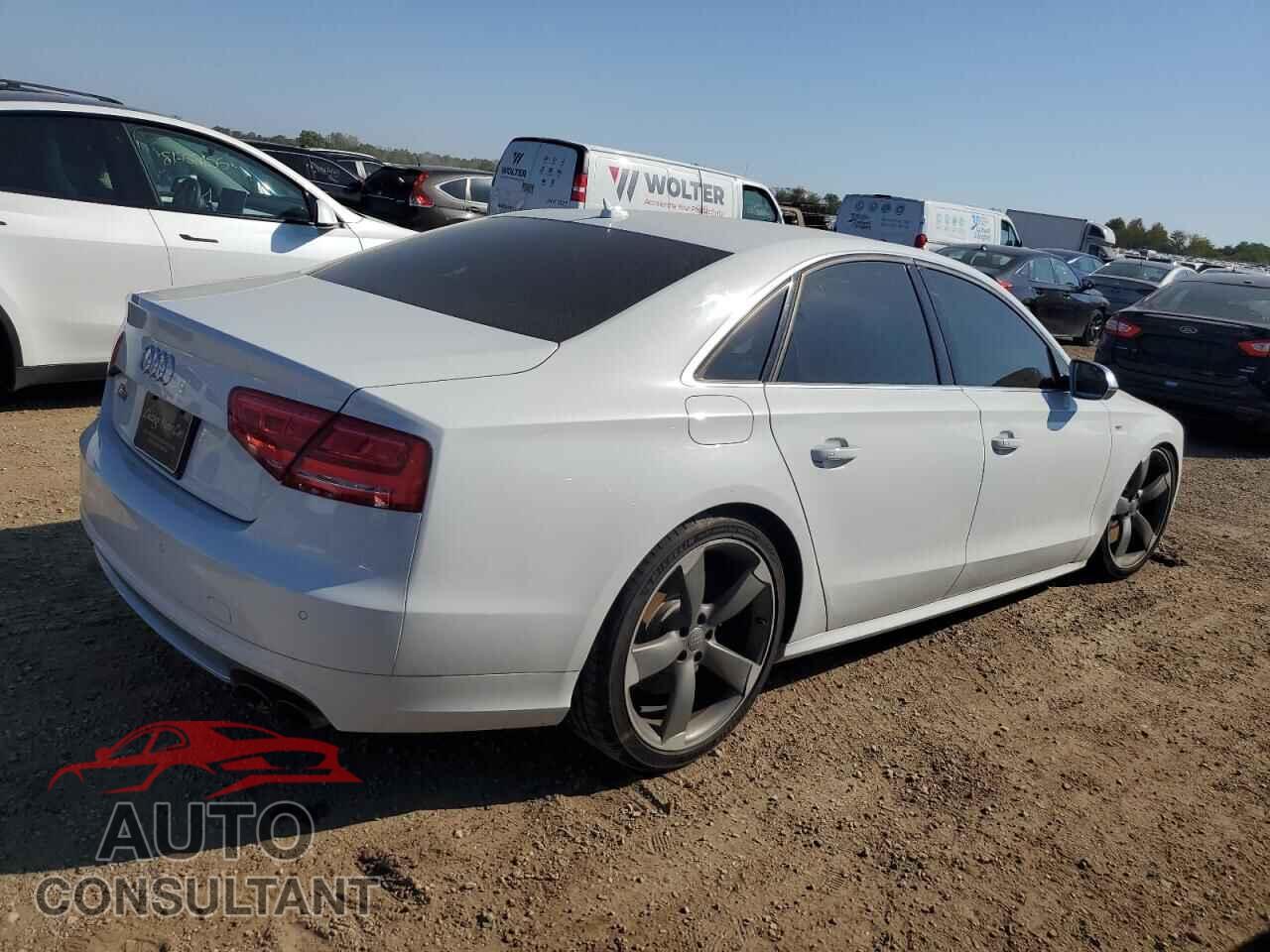 AUDI S8 2014 - WAUD2AFD4EN008329