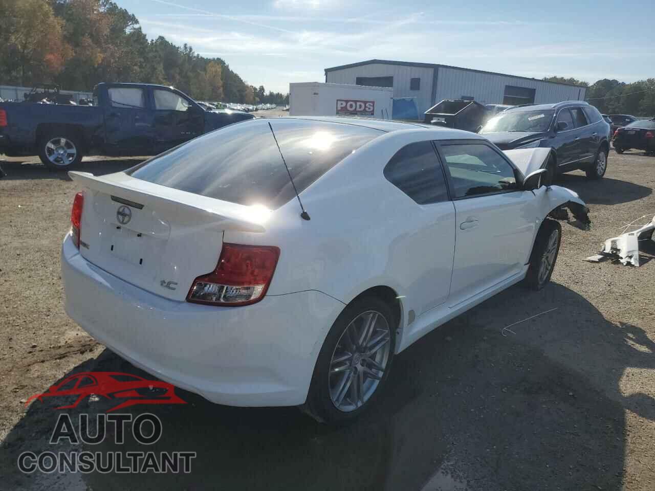TOYOTA SCION 2012 - JTKJF5C71C3027289