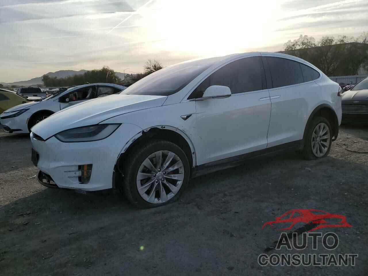 TESLA MODEL X 2018 - 5YJXCDE4XJF090110