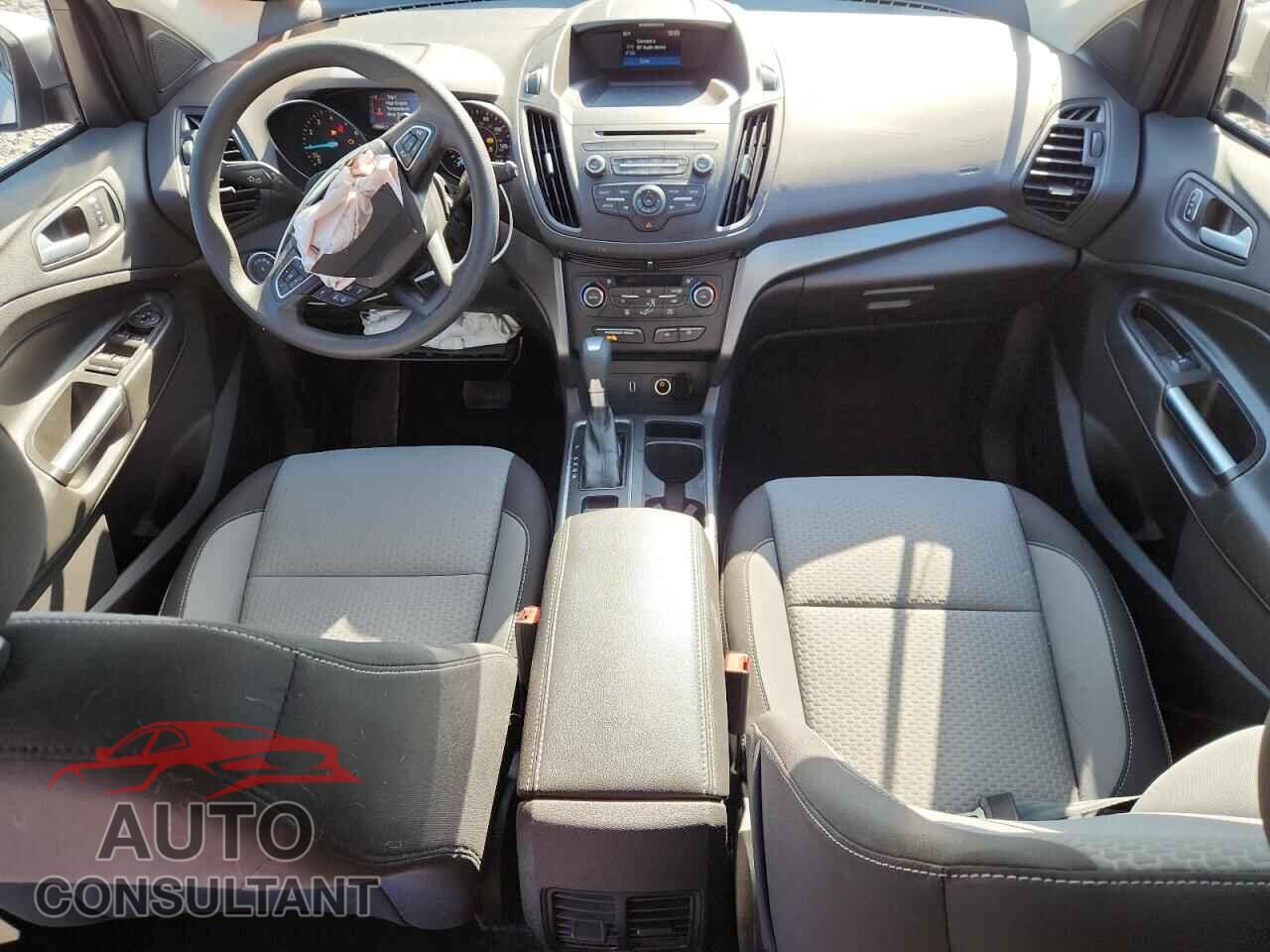 FORD ESCAPE 2017 - 1FMCU9GD2HUD90663