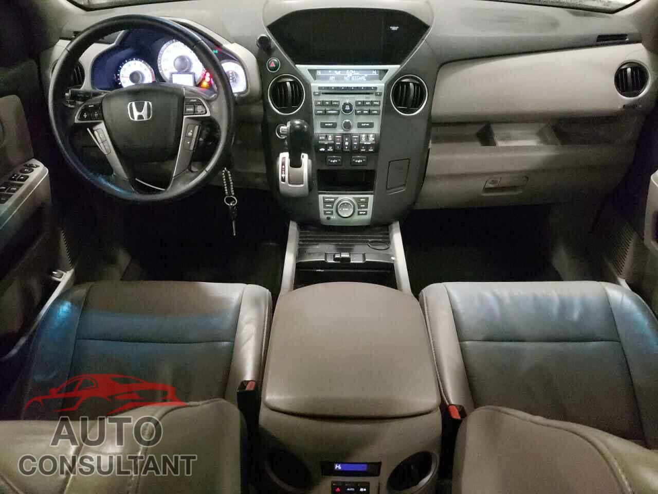 HONDA PILOT 2011 - 5FNYF4H74BB051709
