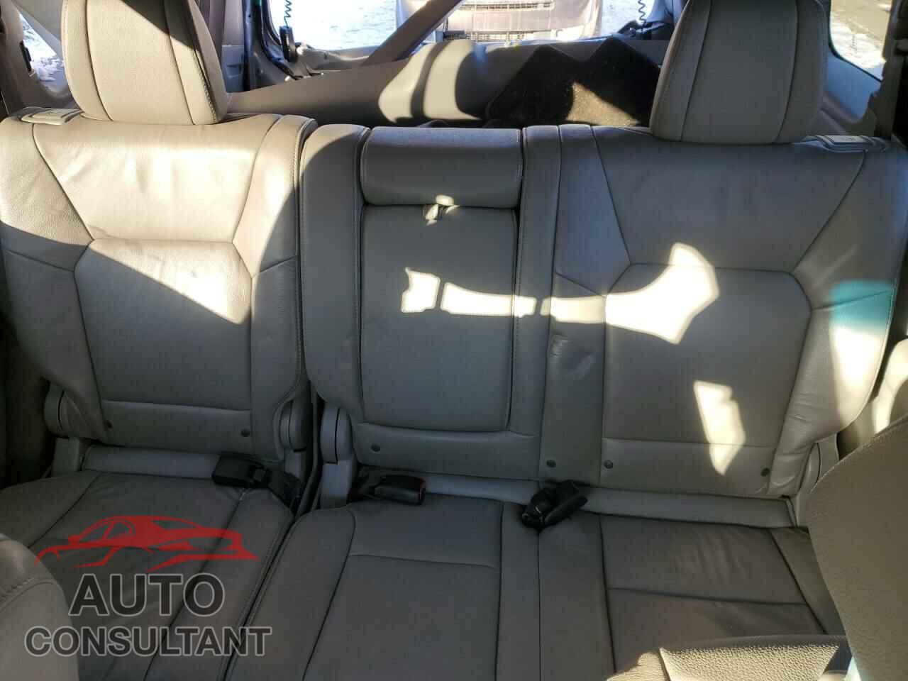 HONDA PILOT 2012 - 5FNYF4H52CB028705
