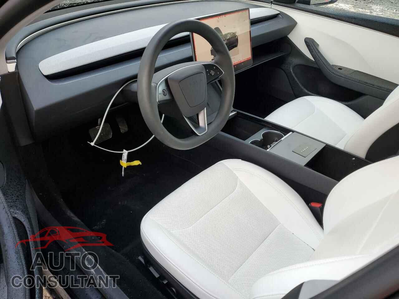 TESLA MODEL 3 2024 - 5YJ3E1EB2RF808413