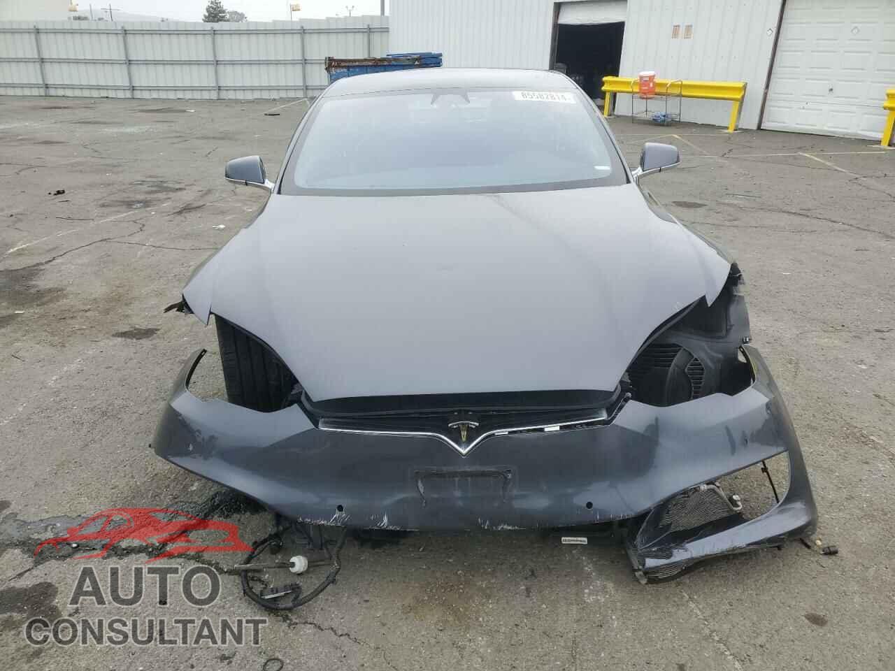 TESLA MODEL S 2017 - 5YJSA1E2XHF231703