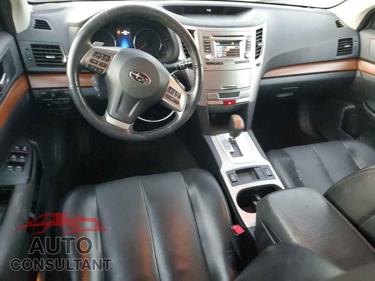 SUBARU OUTBACK 2014 - 4S4BRBLCXE3298400