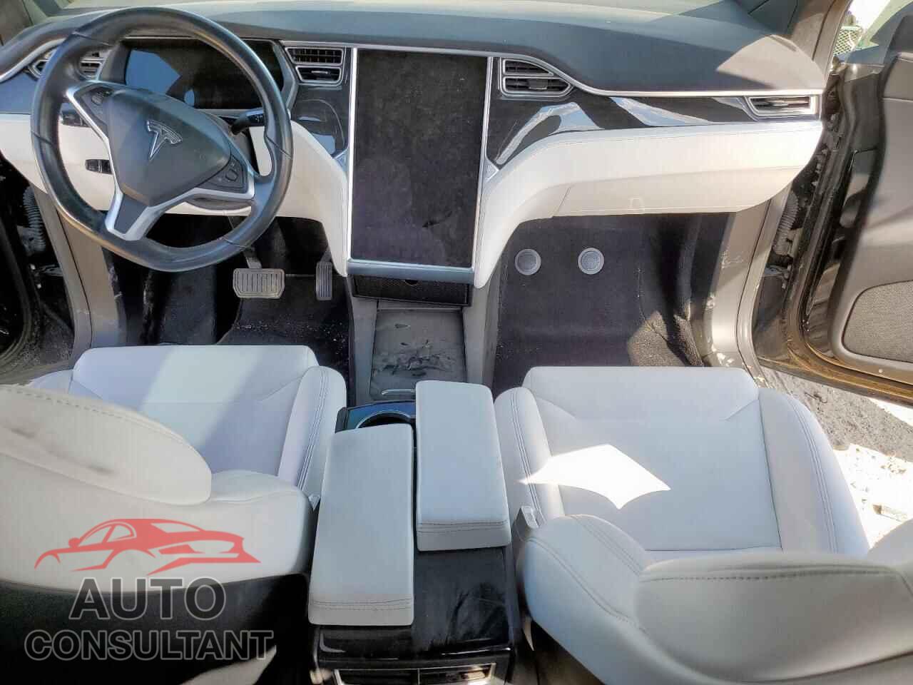 TESLA MODEL X 2017 - 5YJXCBE21HF050463