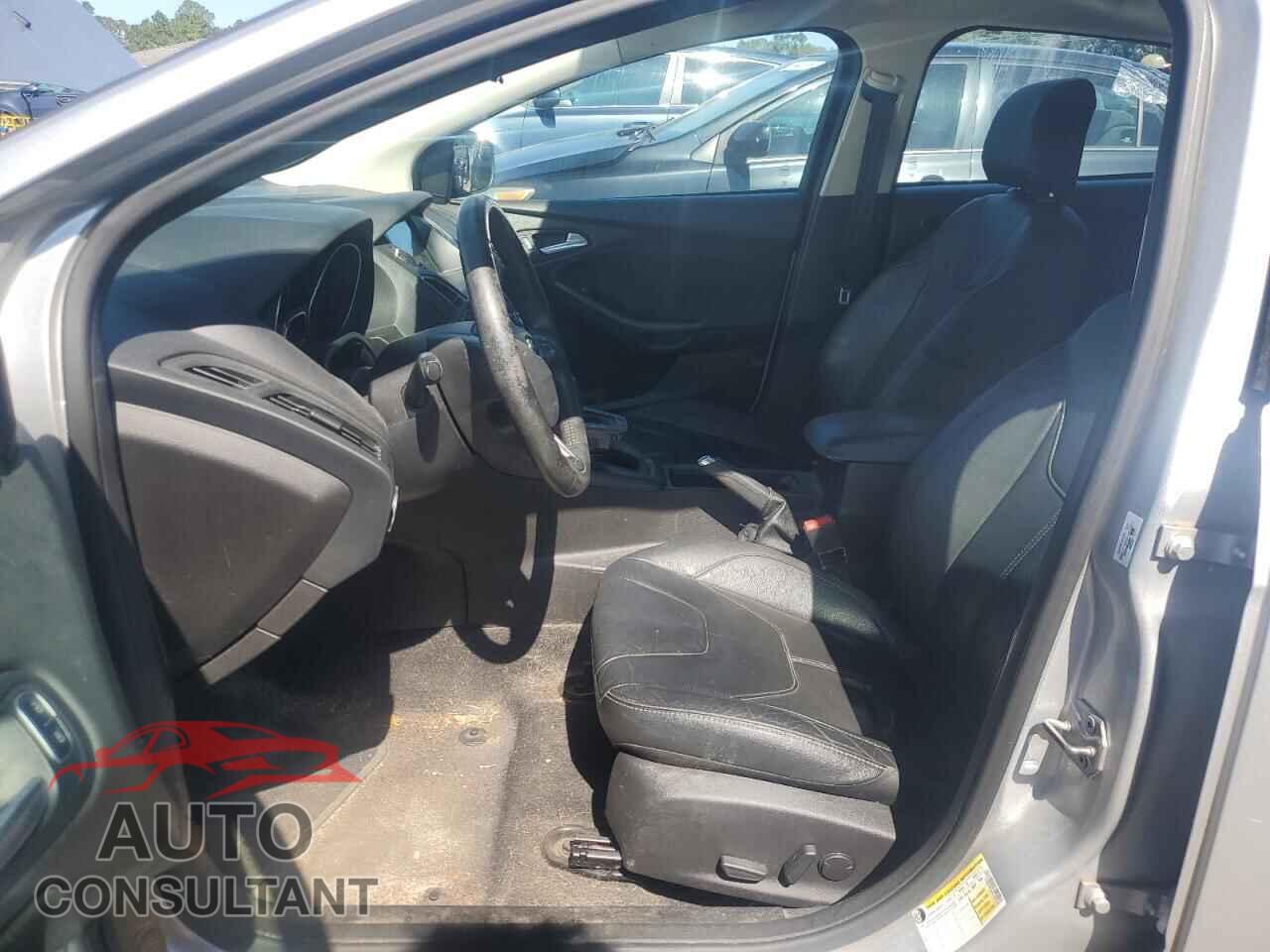 FORD FOCUS 2016 - 1FADP3K20GL265948