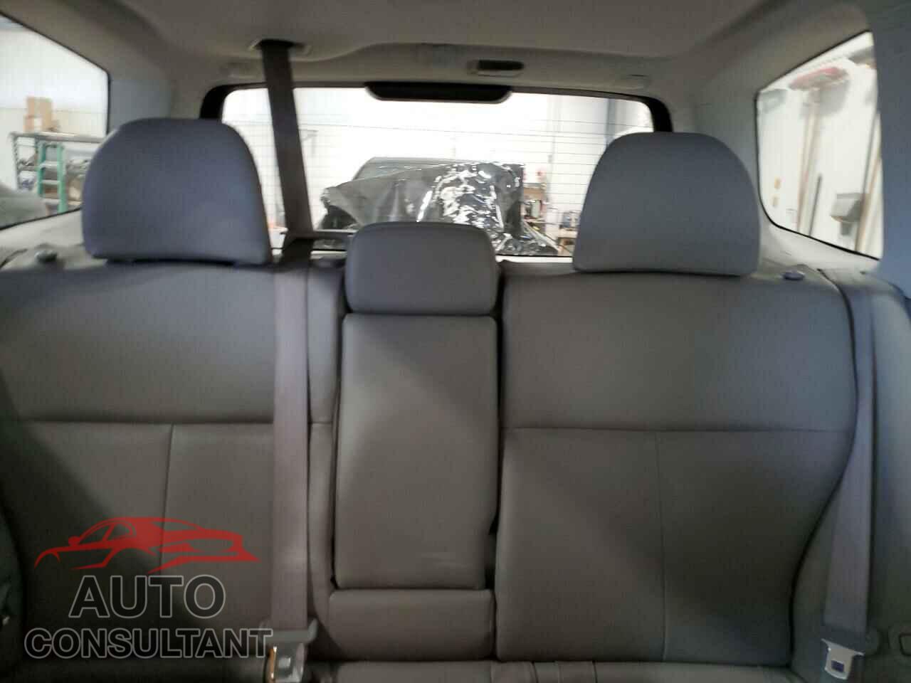 SUBARU FORESTER 2013 - JF2SHAEC8DH423184