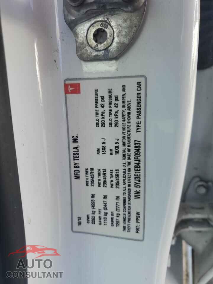 TESLA MODEL 3 2018 - 5YJ3E1EB4JF094837