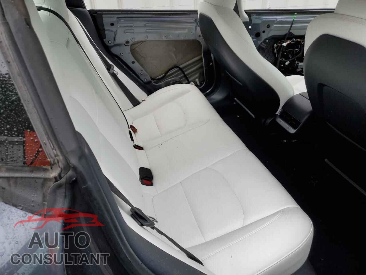 TESLA MODEL 3 2023 - 5YJ3E1EA8PF607653