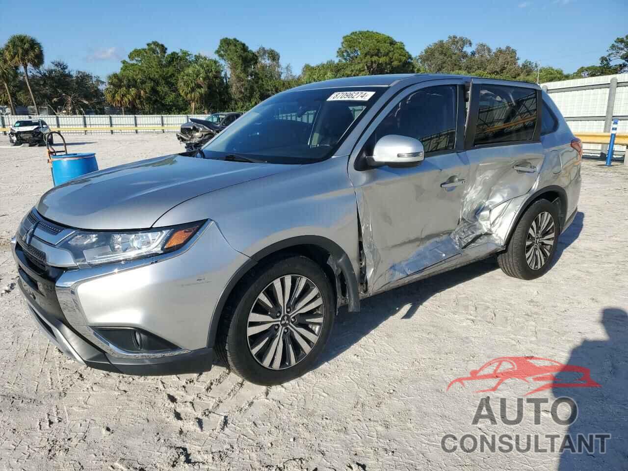 MITSUBISHI OUTLANDER 2019 - JA4AD3A3XKZ027511